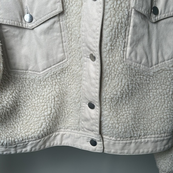 Zara Cream Denim and Sherpa Teddy Shearling Button Up Jacket Size Medium - Picture 3 of 8